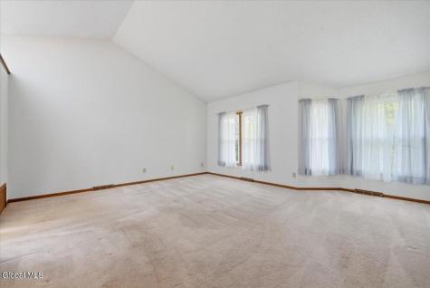 225 Walnut Lane Slingerlands NY 12159