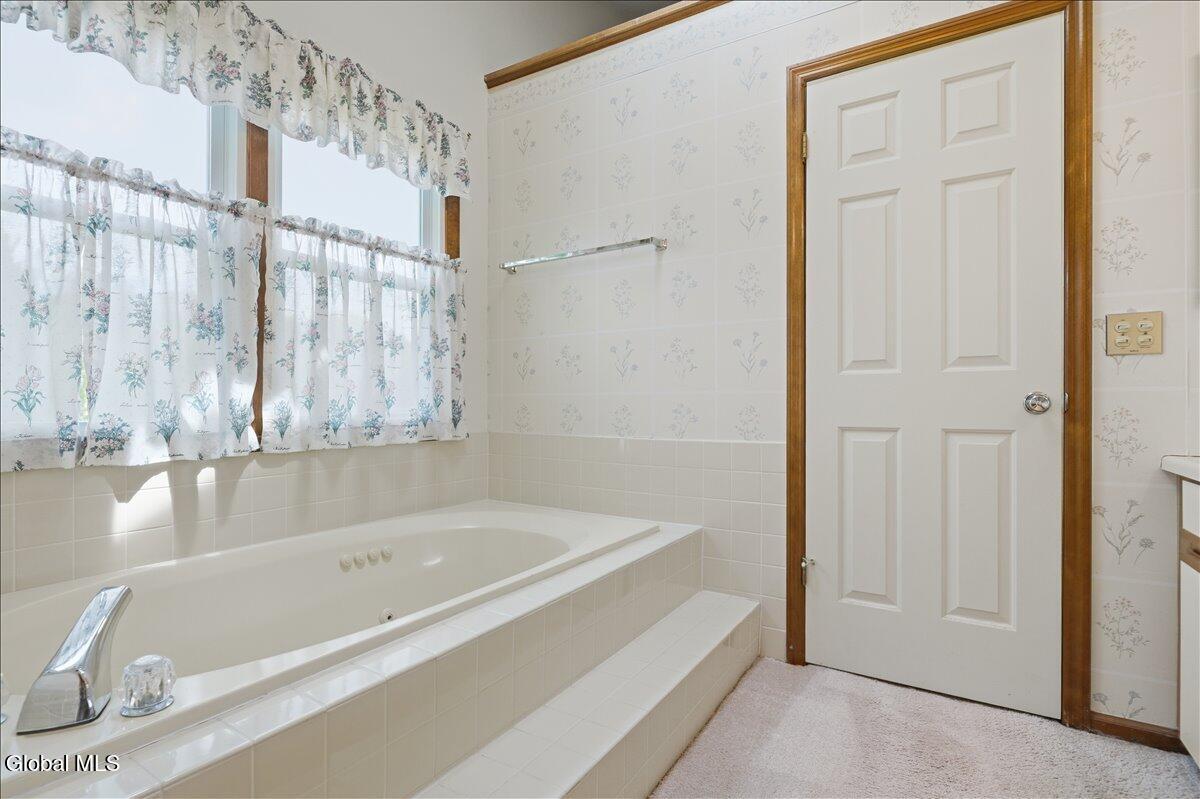 225 Walnut Lane Slingerlands NY 12159