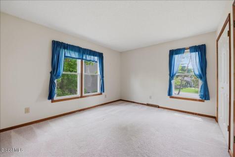 225 Walnut Lane Slingerlands NY 12159