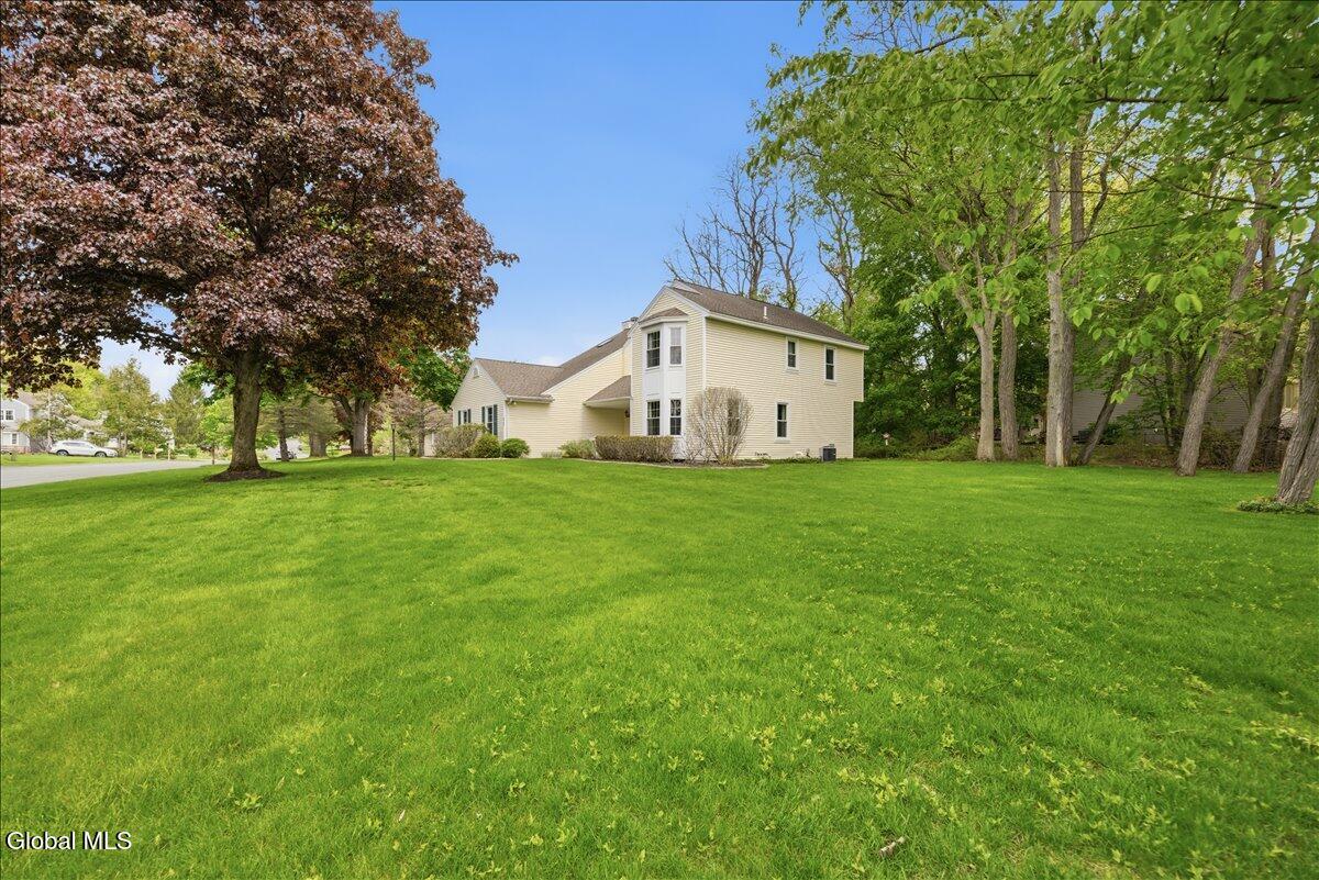 225 Walnut Lane Slingerlands NY 12159
