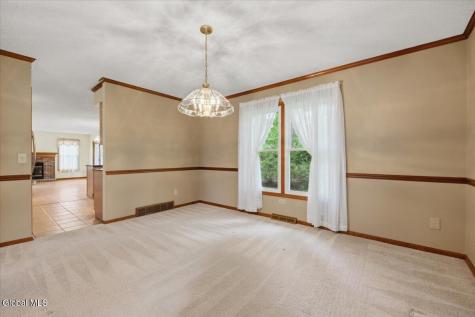 225 Walnut Lane Slingerlands NY 12159
