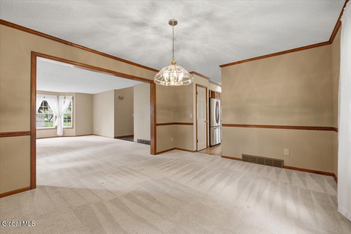 225 Walnut Lane Slingerlands NY 12159