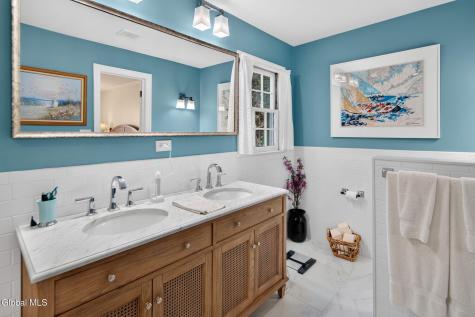 3 Locust Lane Loudonville NY 12211