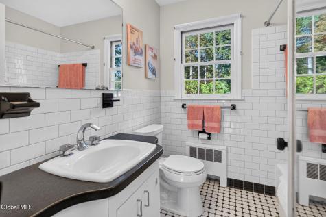 3 Locust Lane Loudonville NY 12211