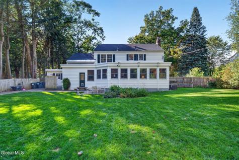 3 Locust Lane Loudonville NY 12211