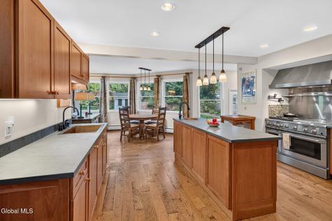 3 Locust Lane Loudonville NY 12211