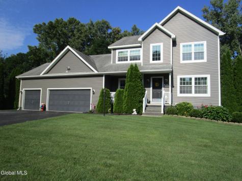 1122 Dianne Court Schenectady NY 12303