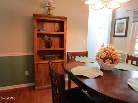 1122 Dianne Court Schenectady NY 12303