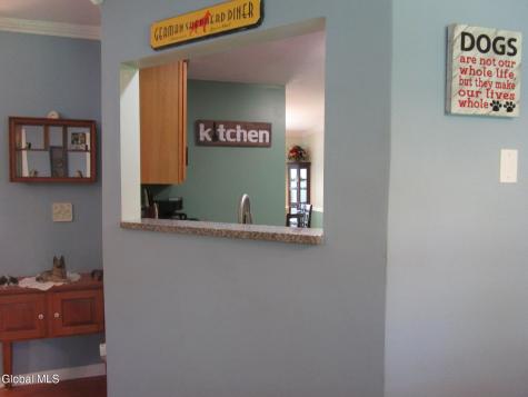 1122 Dianne Court Schenectady NY 12303