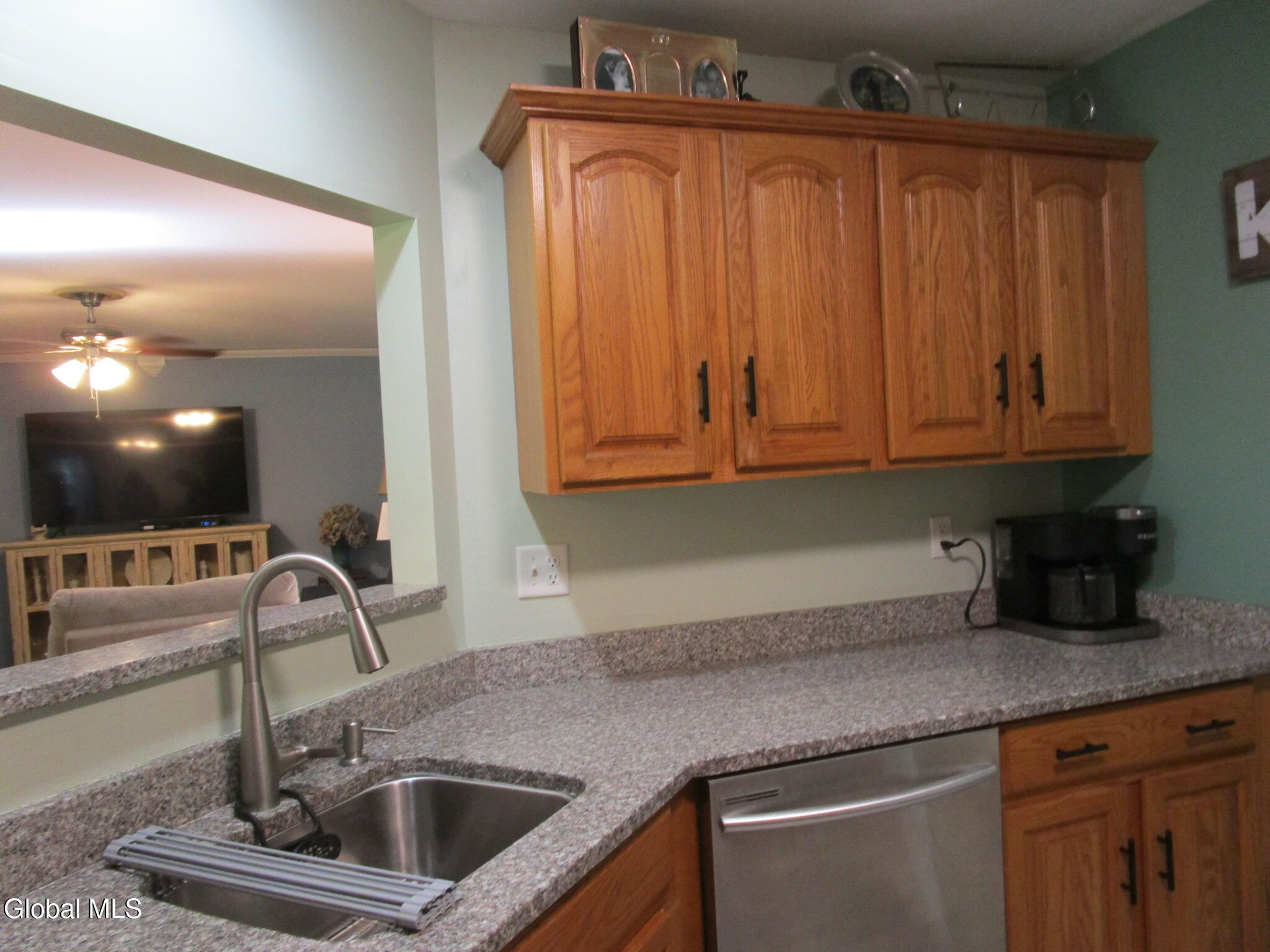 1122 Dianne Court Schenectady NY 12303