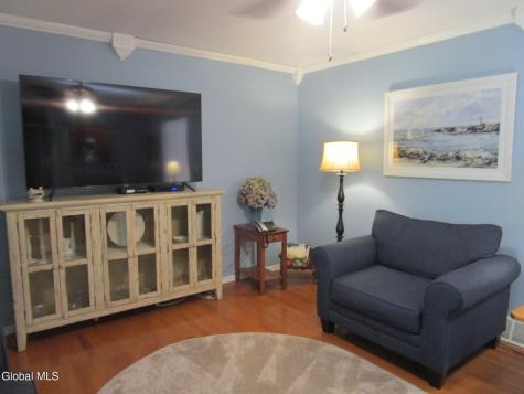 1122 Dianne Court Schenectady NY 12303