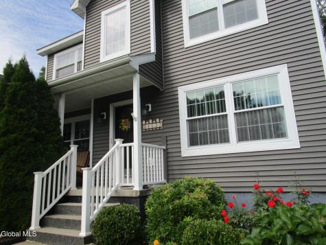 1122 Dianne Court Schenectady NY 12303