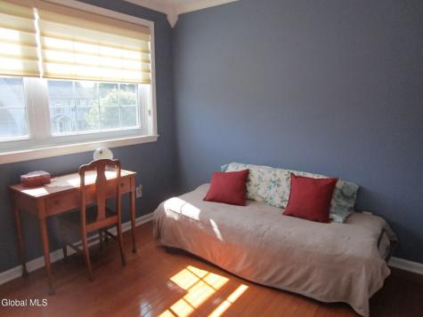 1122 Dianne Court Schenectady NY 12303