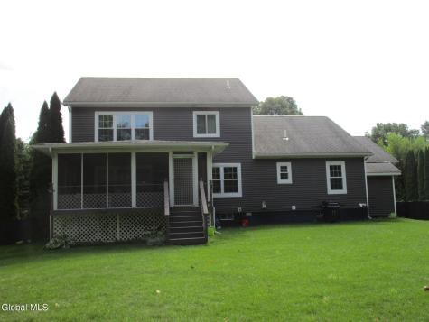 1122 Dianne Court Schenectady NY 12303