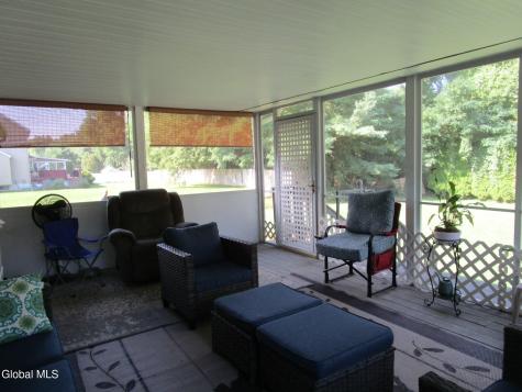1122 Dianne Court Schenectady NY 12303