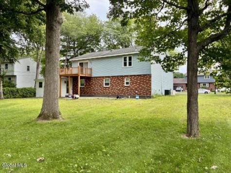 6 Pinestump Road Albany NY 12205
