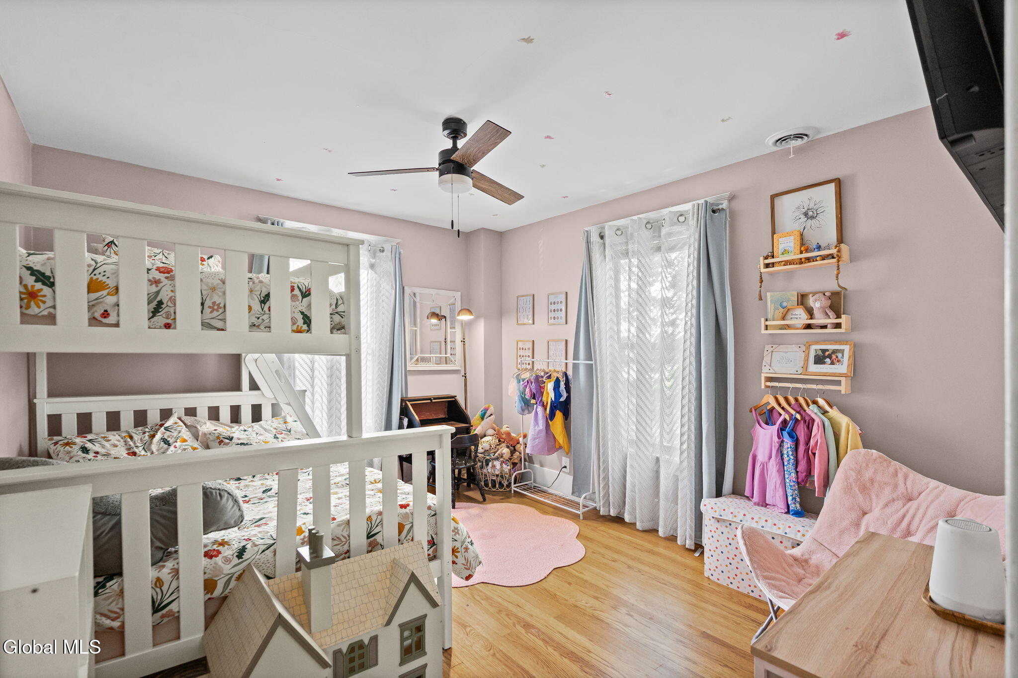 36 Henrietta Street Amsterdam NY 12010