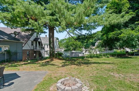 36 Henrietta Street Amsterdam NY 12010