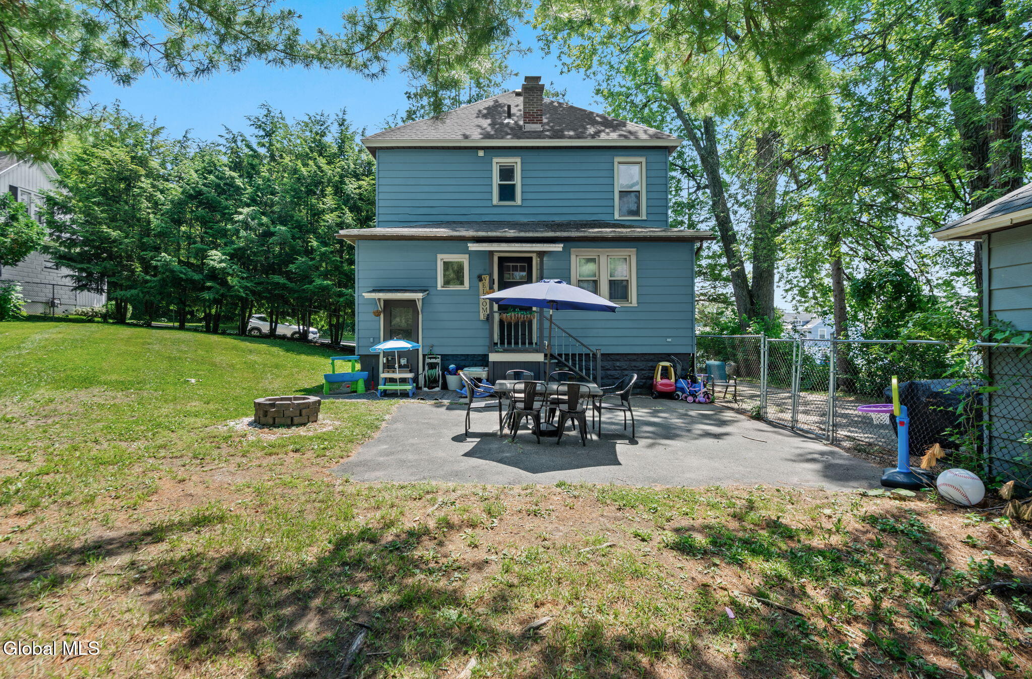 36 Henrietta Street Amsterdam NY 12010