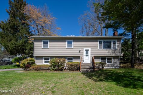 48 Wilshire Drive Albany NY 12205