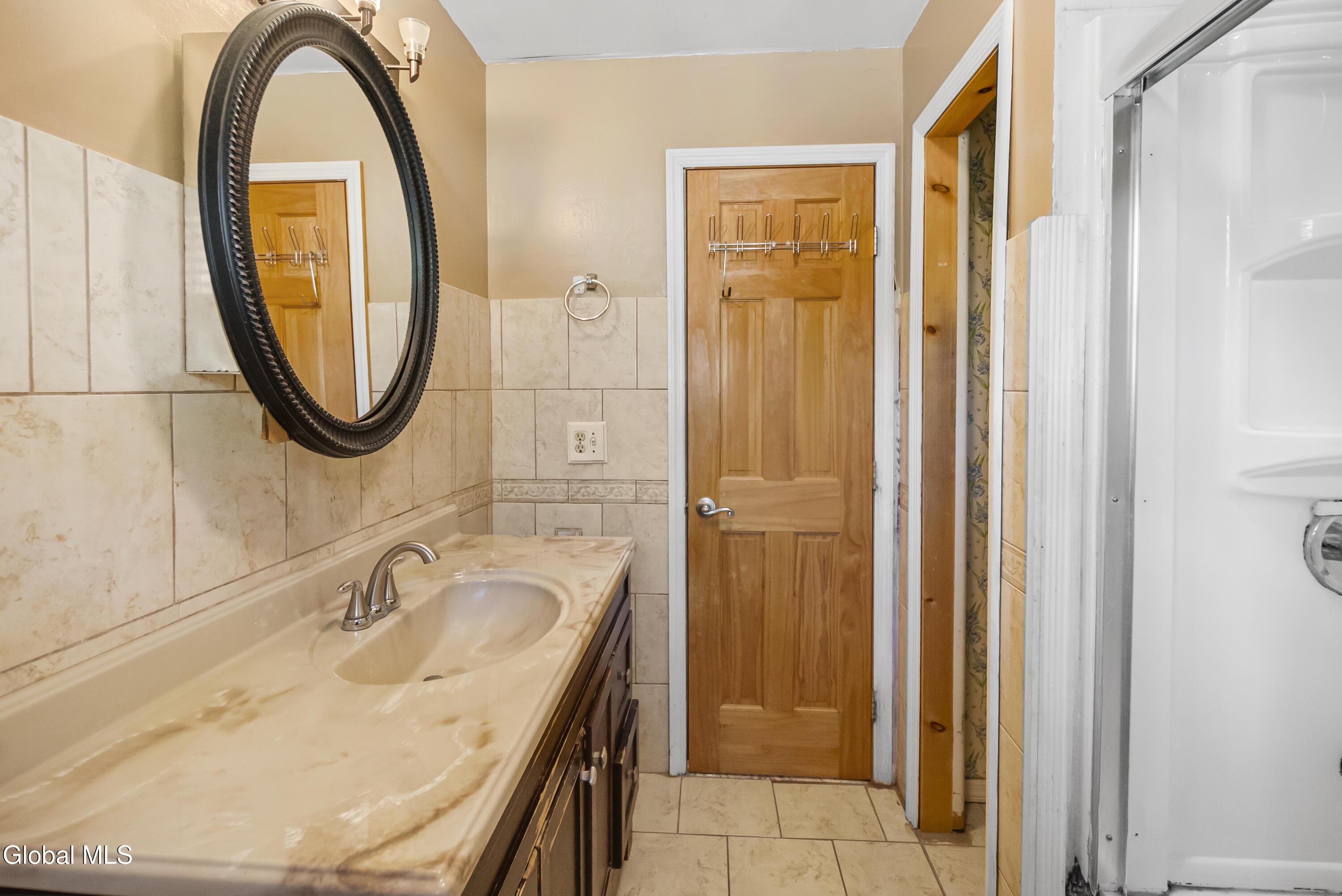 48 Wilshire Drive Albany NY 12205