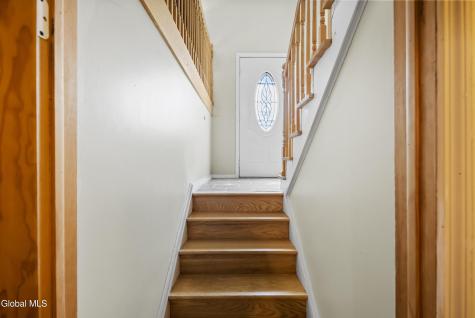 48 Wilshire Drive Albany NY 12205