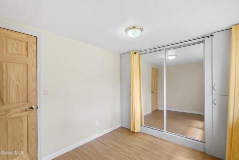 48 Wilshire Drive Albany NY 12205