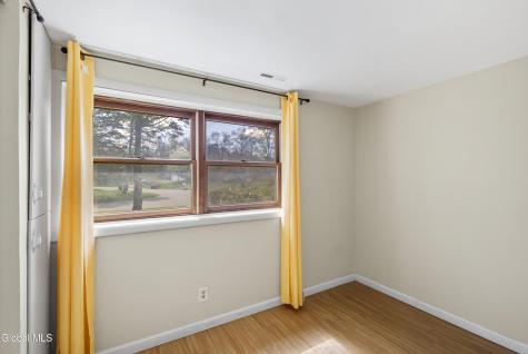 48 Wilshire Drive Albany NY 12205