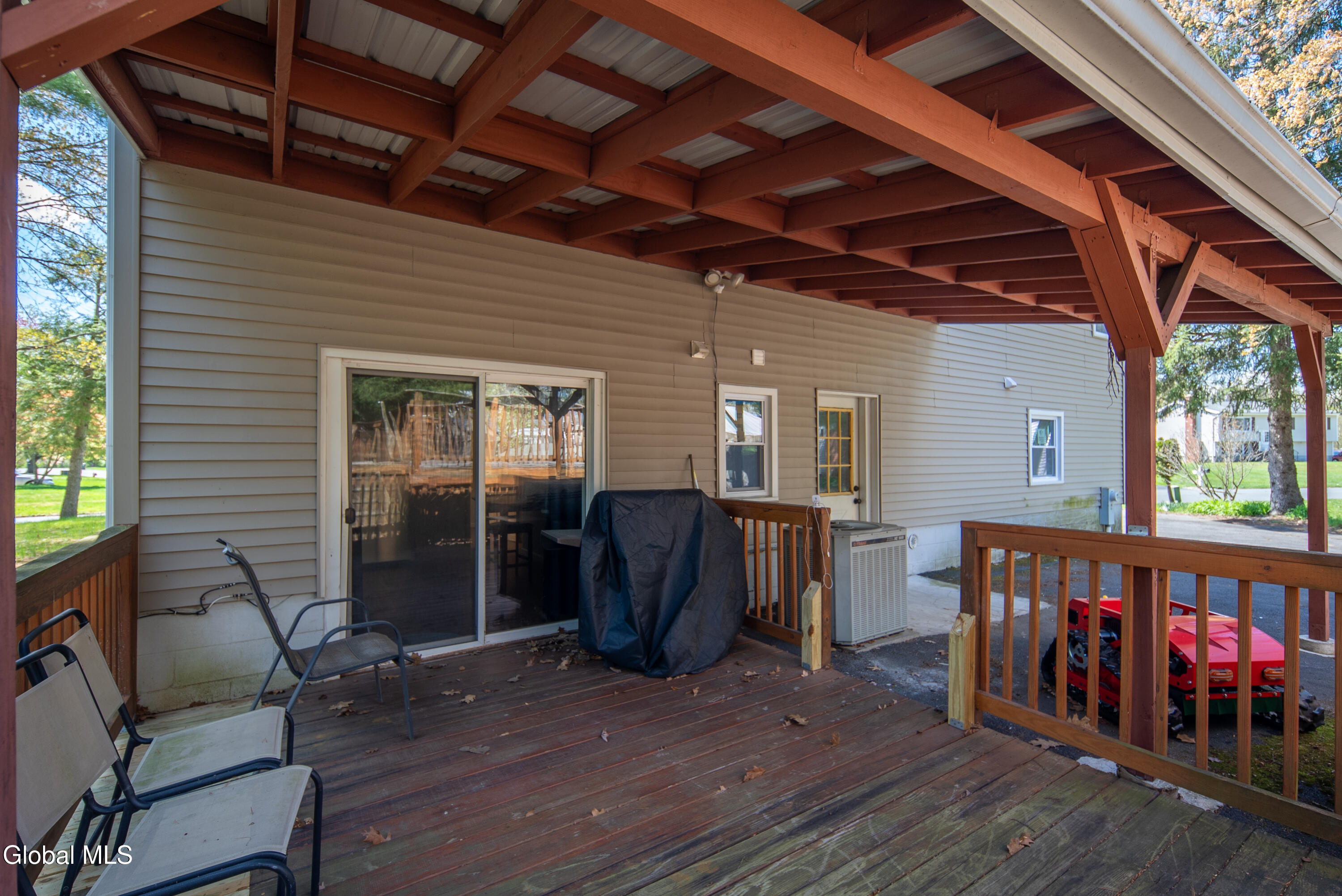 48 Wilshire Drive Albany NY 12205