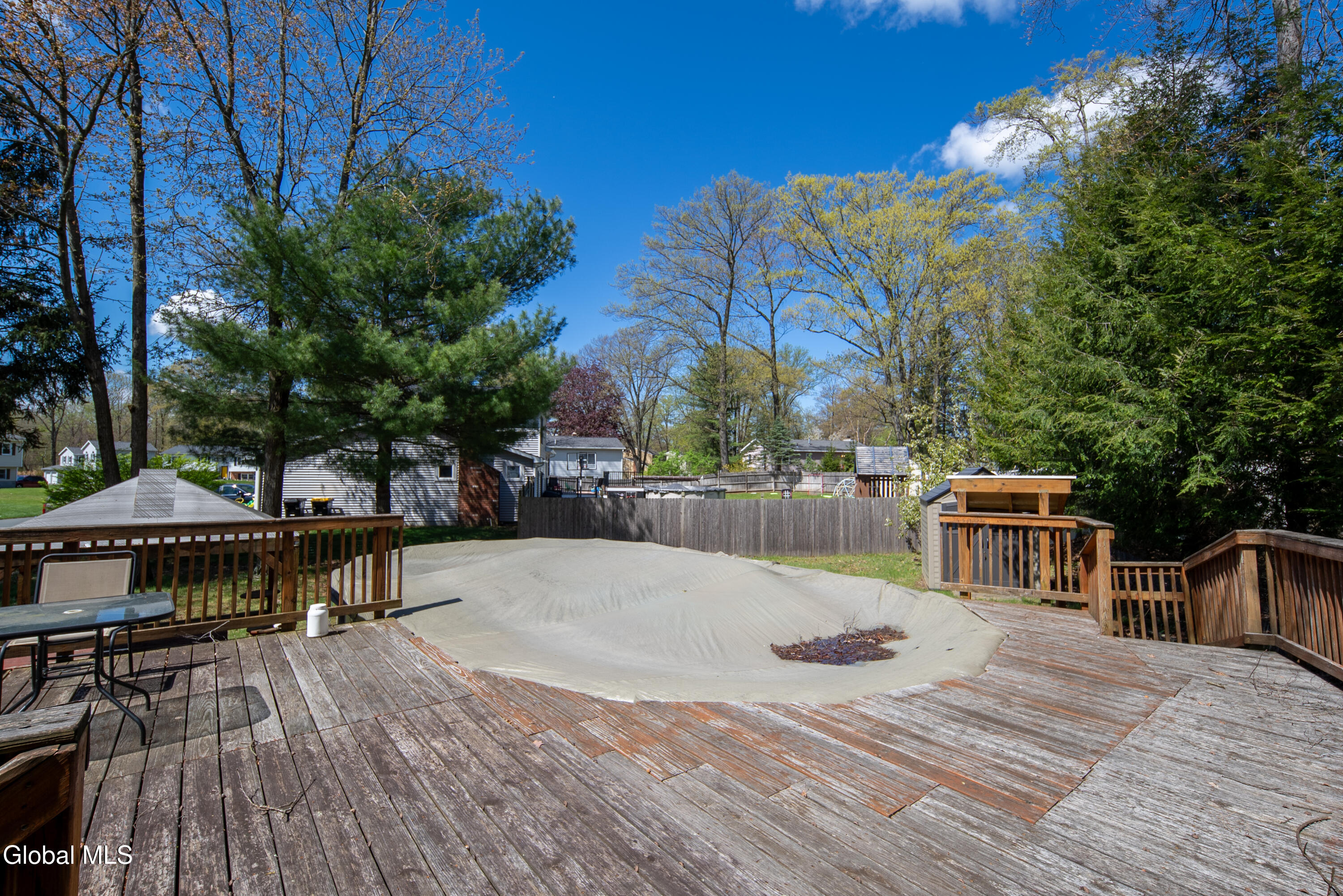 48 Wilshire Drive Albany NY 12205
