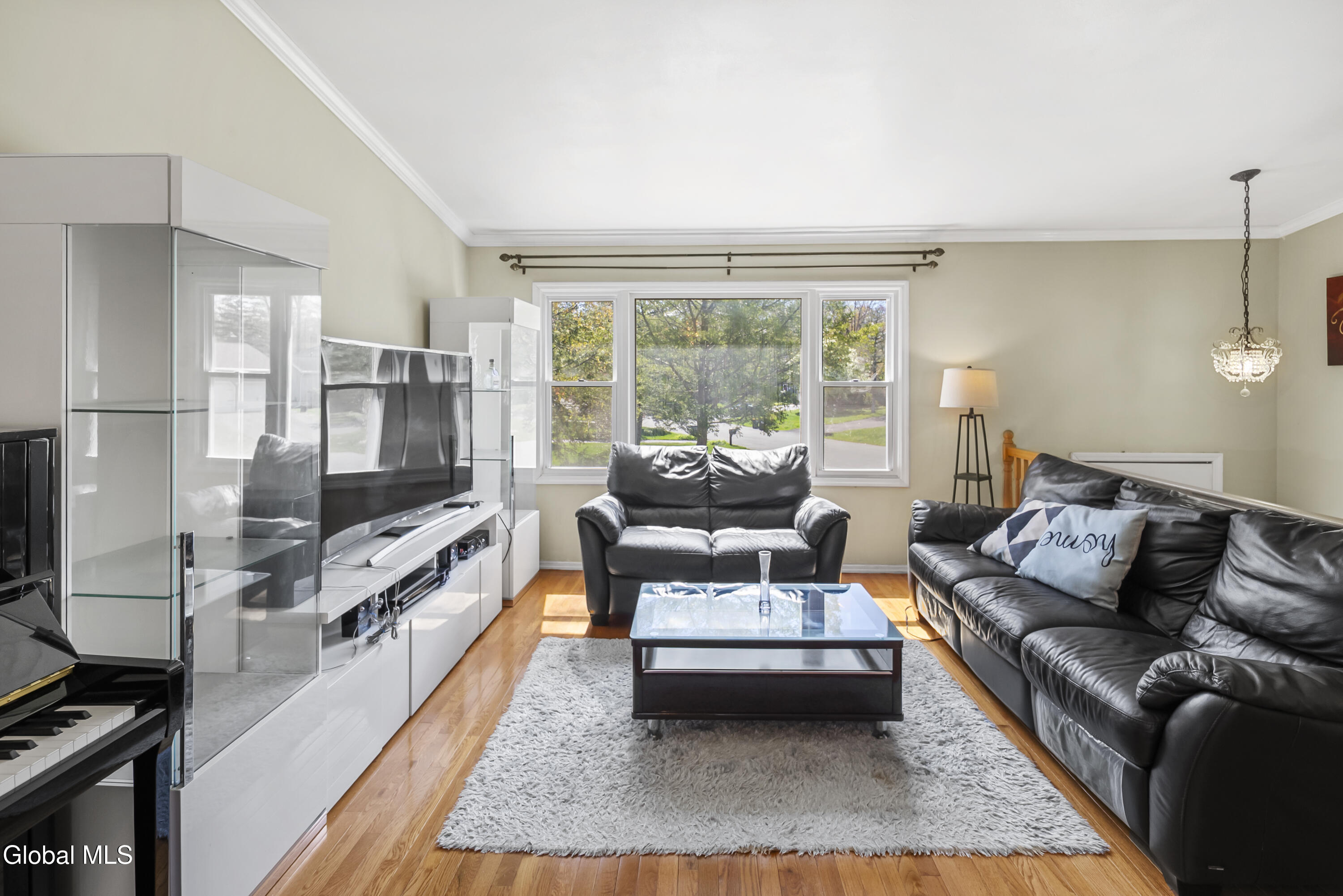 48 Wilshire Drive Albany NY 12205