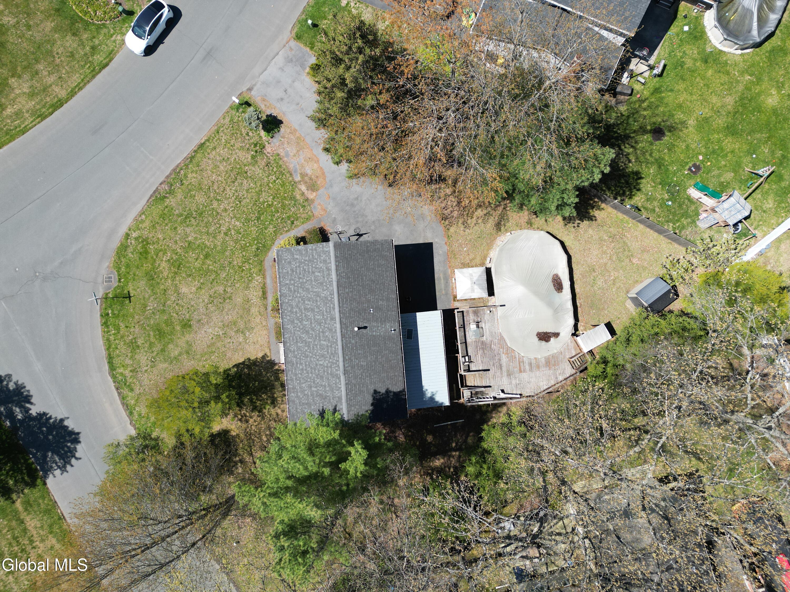 48 Wilshire Drive Albany NY 12205