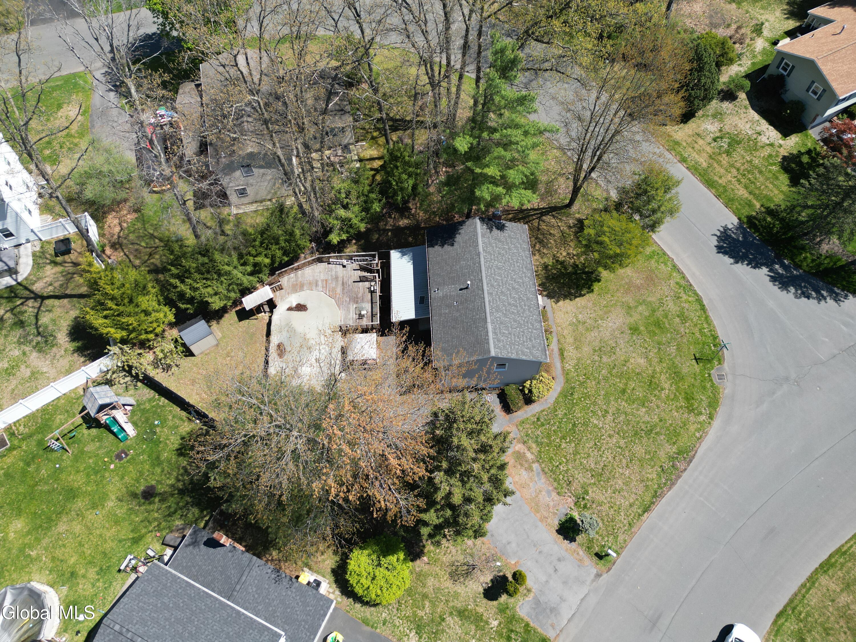 48 Wilshire Drive Albany NY 12205