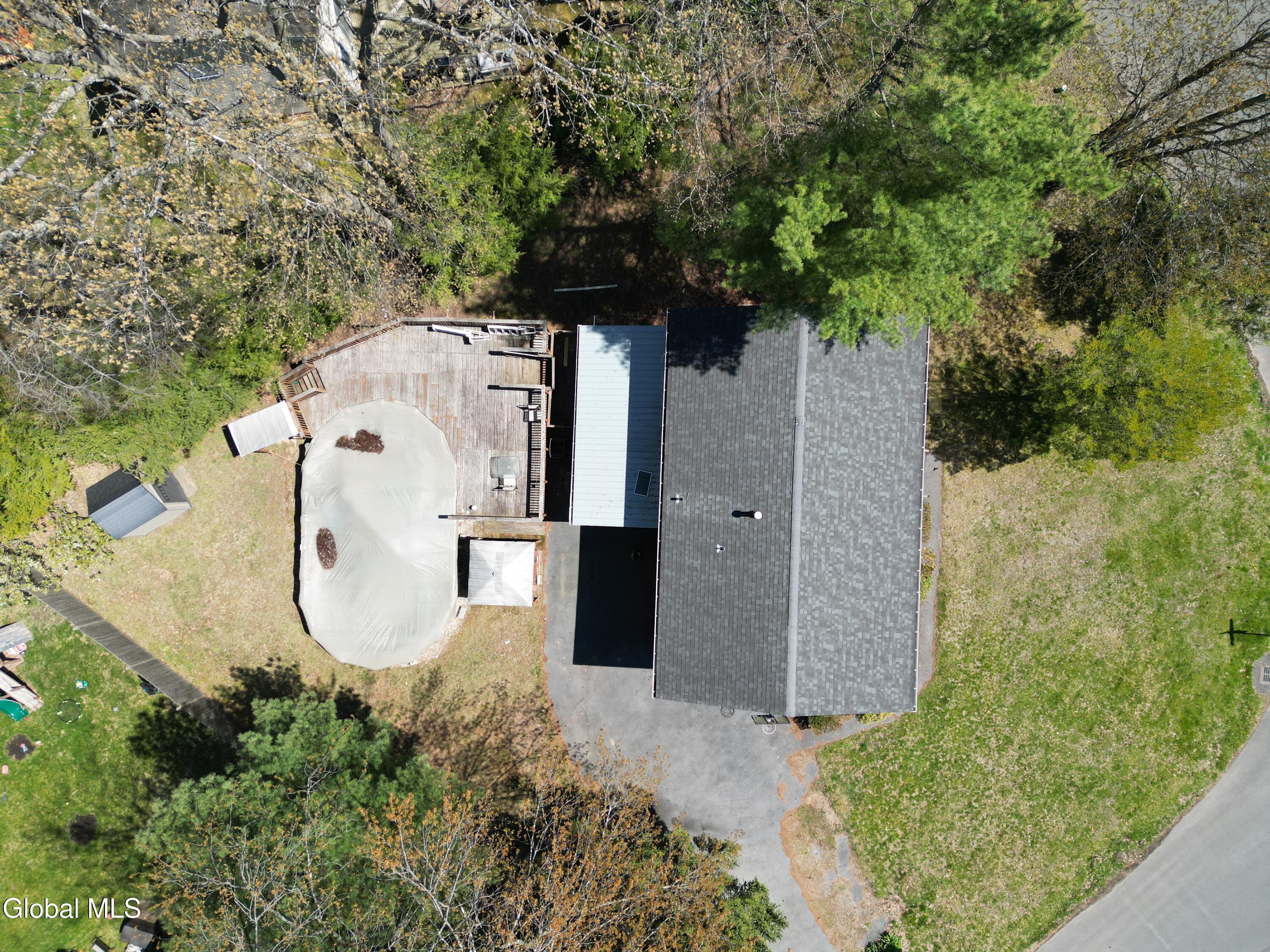 48 Wilshire Drive Albany NY 12205