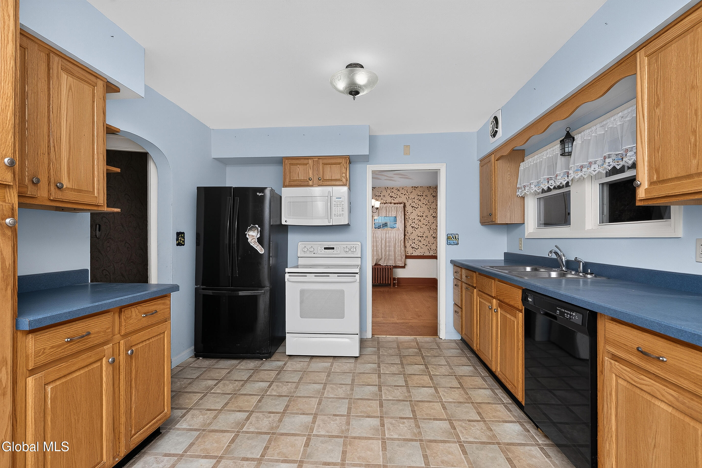 1324 Regent Street Niskayuna NY 12309