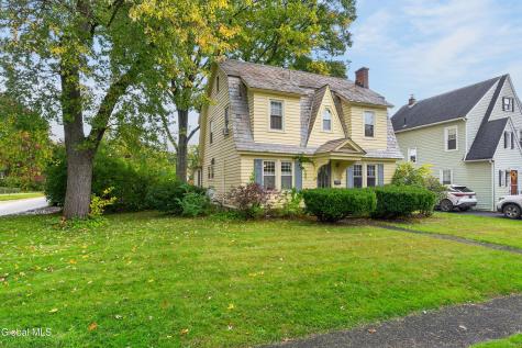 1324 Regent Street Niskayuna NY 12309