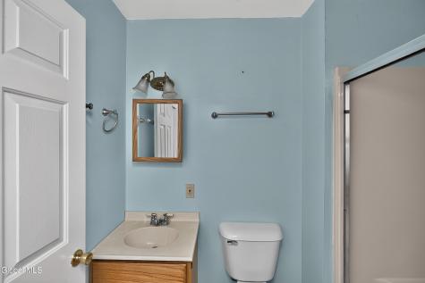 1324 Regent Street Niskayuna NY 12309