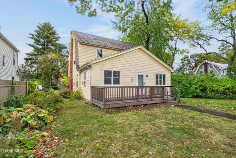 1324 Regent Street Niskayuna NY 12309