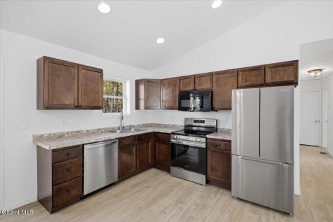 86 Eagan Road Queensbury NY 12804