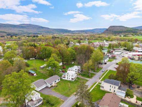 118 Cliff Street Middleburgh NY 12122