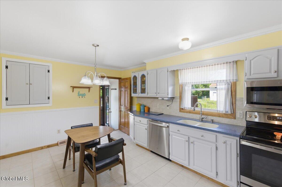 177 Nutwood Avenue Schenectady NY 12304