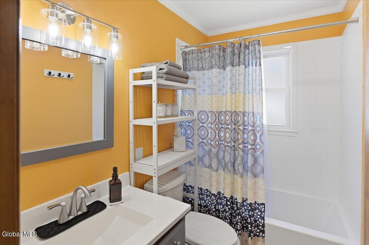 177 Nutwood Avenue Schenectady NY 12304