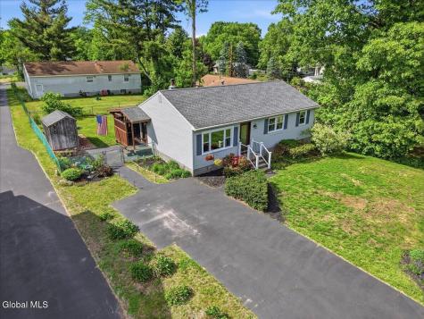 177 Nutwood Avenue Schenectady NY 12304