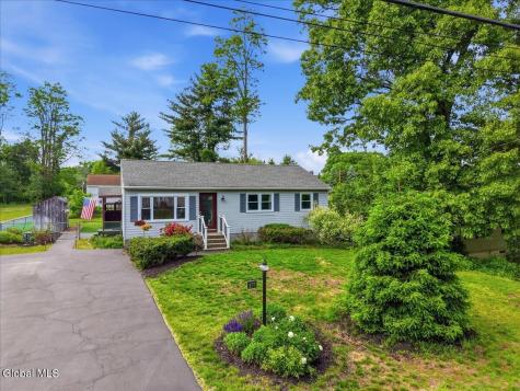177 Nutwood Avenue Schenectady NY 12304