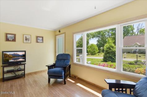 177 Nutwood Avenue Schenectady NY 12304