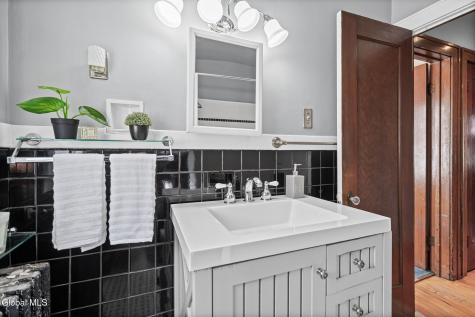 28 Marwill Street Albany NY 12209