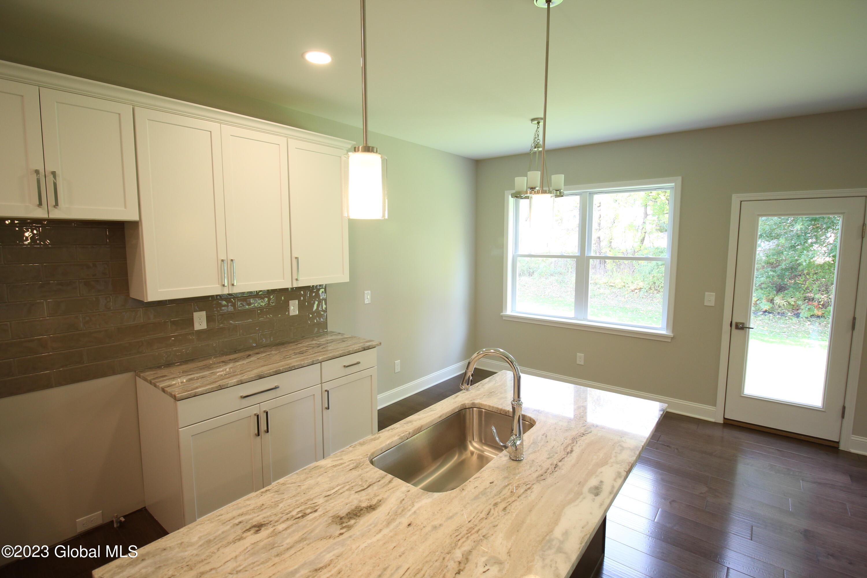 7 Wyatt's Way Clifton Park NY 12065