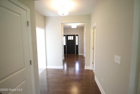 7 Wyatt's Way Clifton Park NY 12065