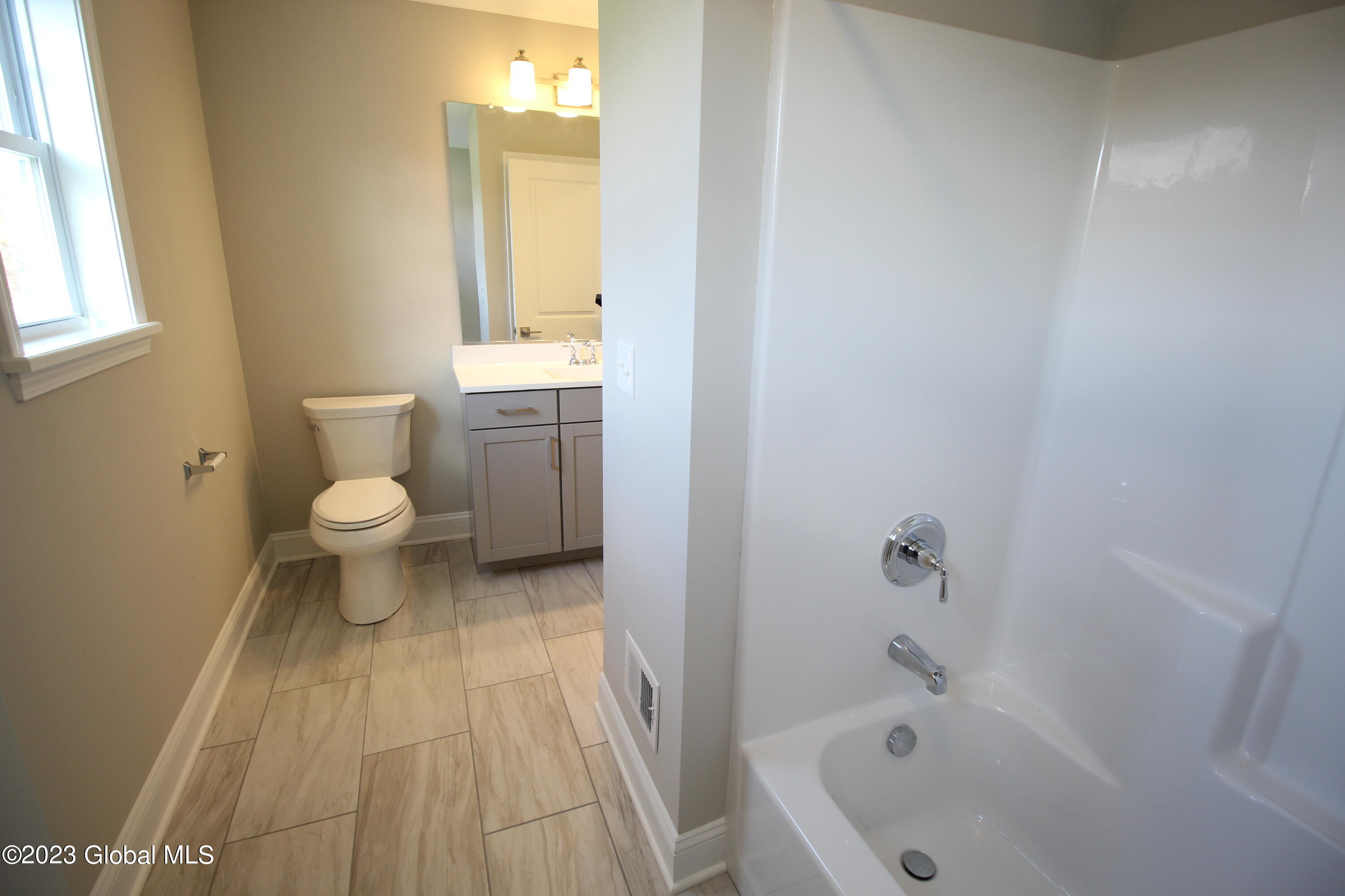 7 Wyatt's Way Clifton Park NY 12065