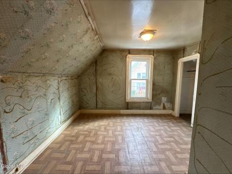 20 Henry Street Schenectady NY 12304